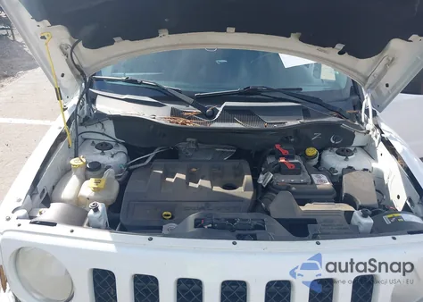 2014 Jeep Patriot Latitude z USA, uszkodzony, nr VIN 1C4NJRFB3ED816720